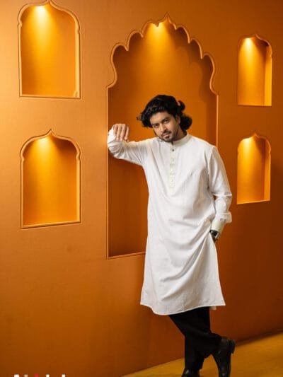 Akidah Platinum: Arctic White