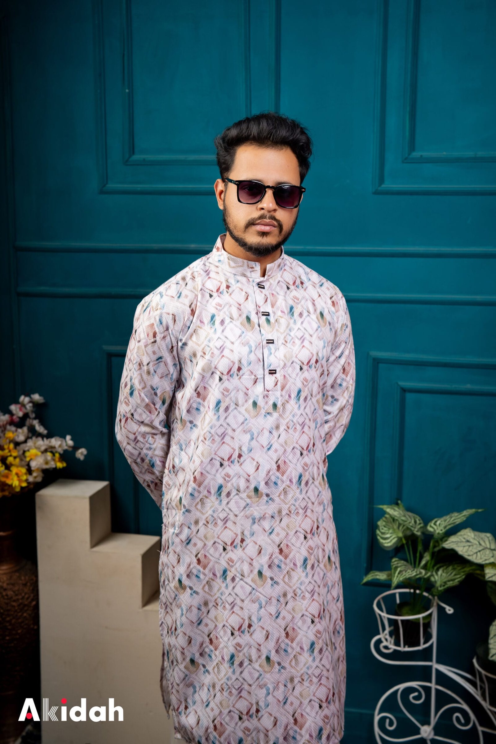 Diamond Loom: Obsidian Shadow - Image 2